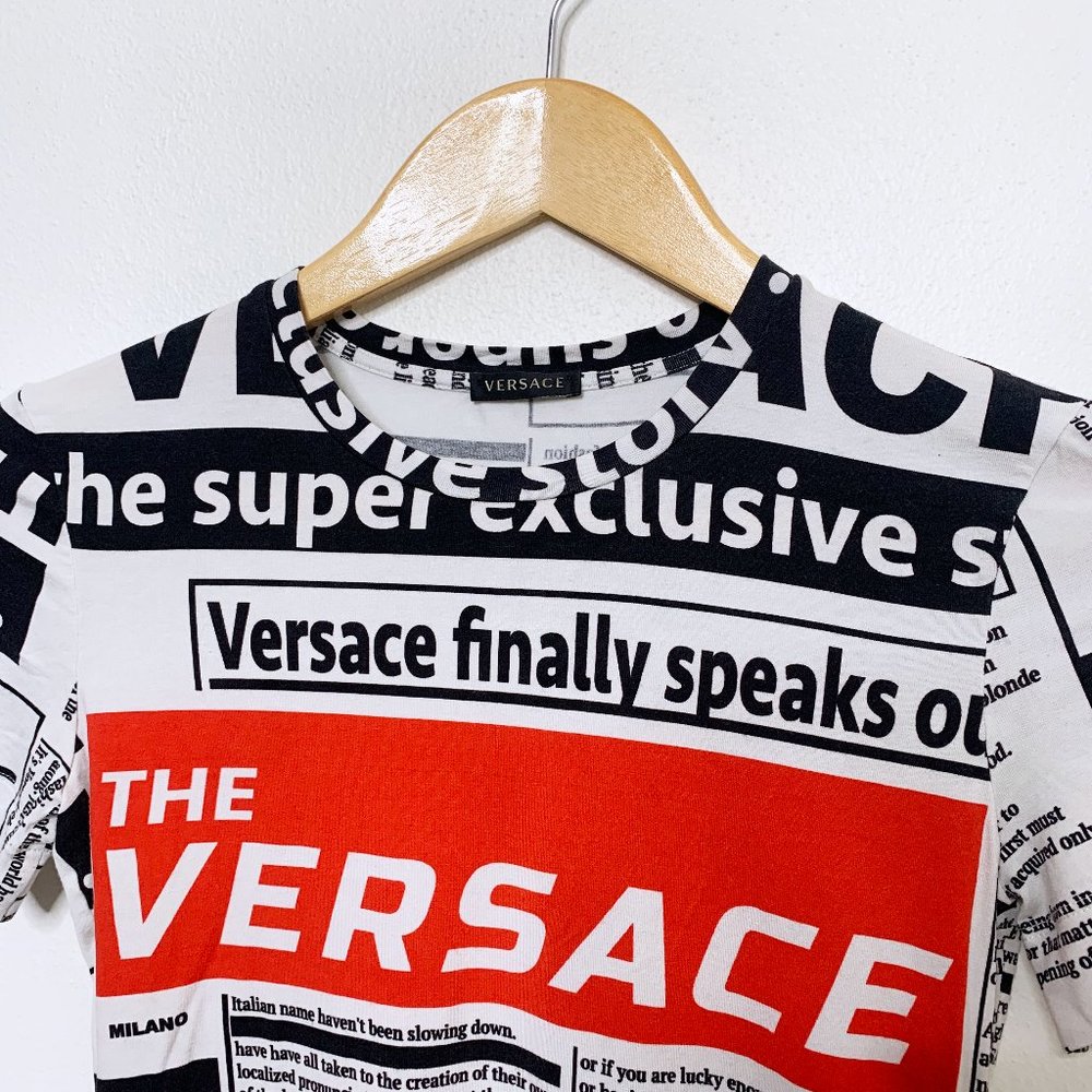 Versace - Authentic Newspaper T-Shirt - Picture 4 of 5